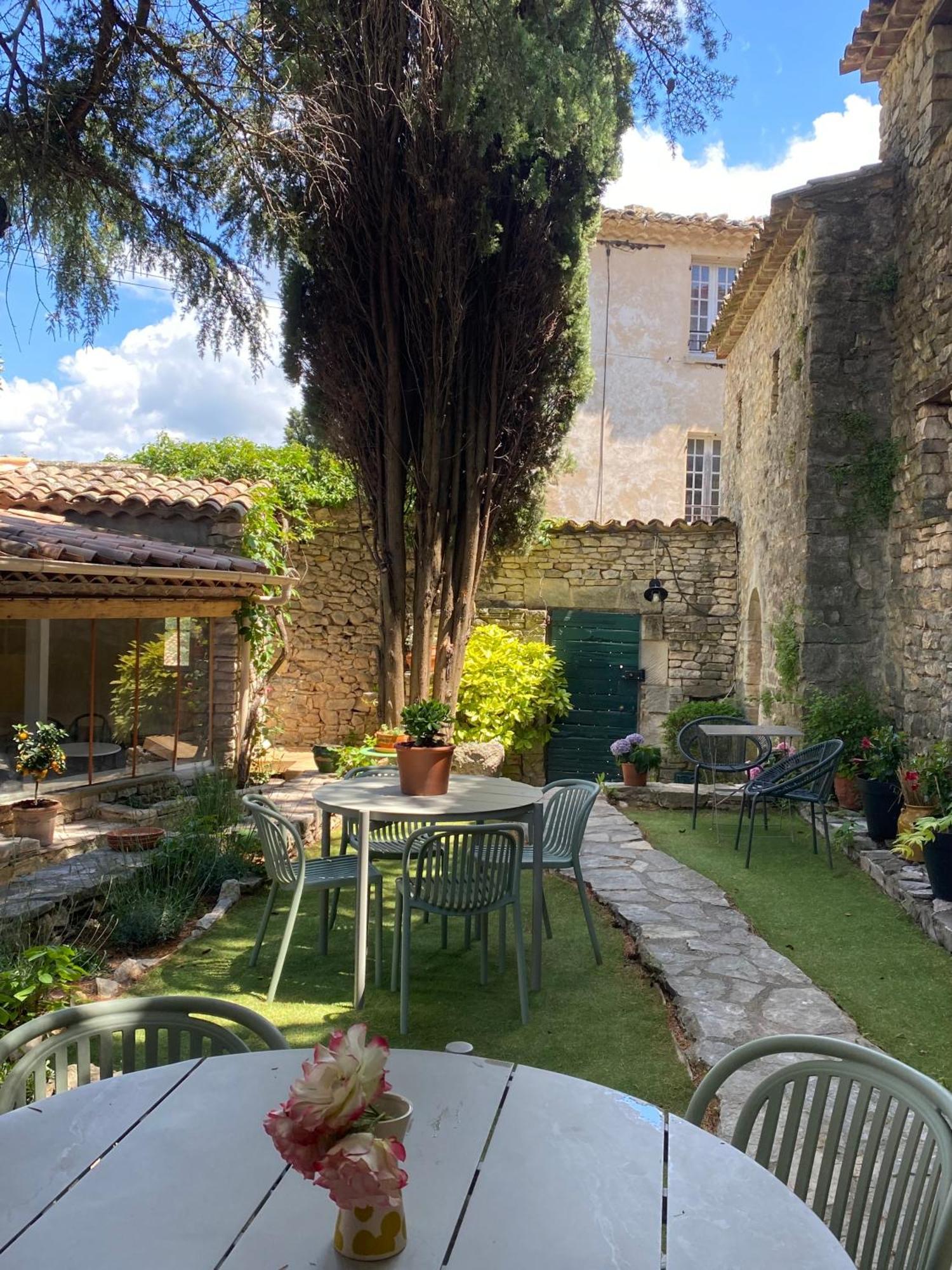 Auberge Du Boisset Saint-Martin-de-Castillon Extérieur photo